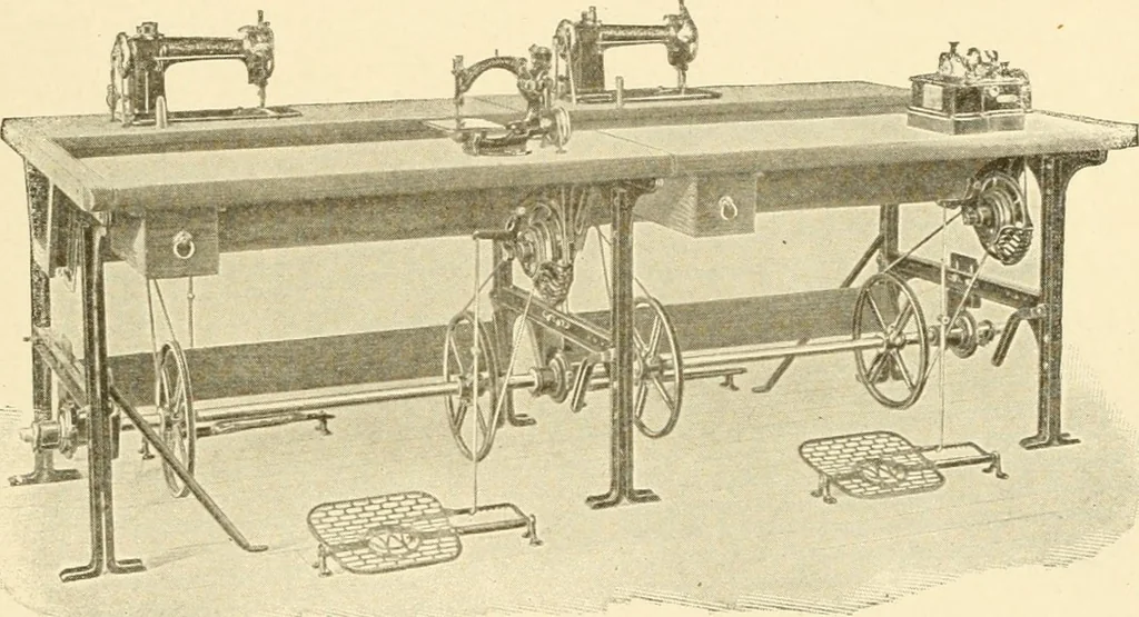 An illustration from Cyclopedia of textile work : a general reference library on cotton, woollen and worsted yarn manufacture, weaving, designing, chemistry and dyeing, finishing, knitting, and allied subjects, 1907, leaf 343
