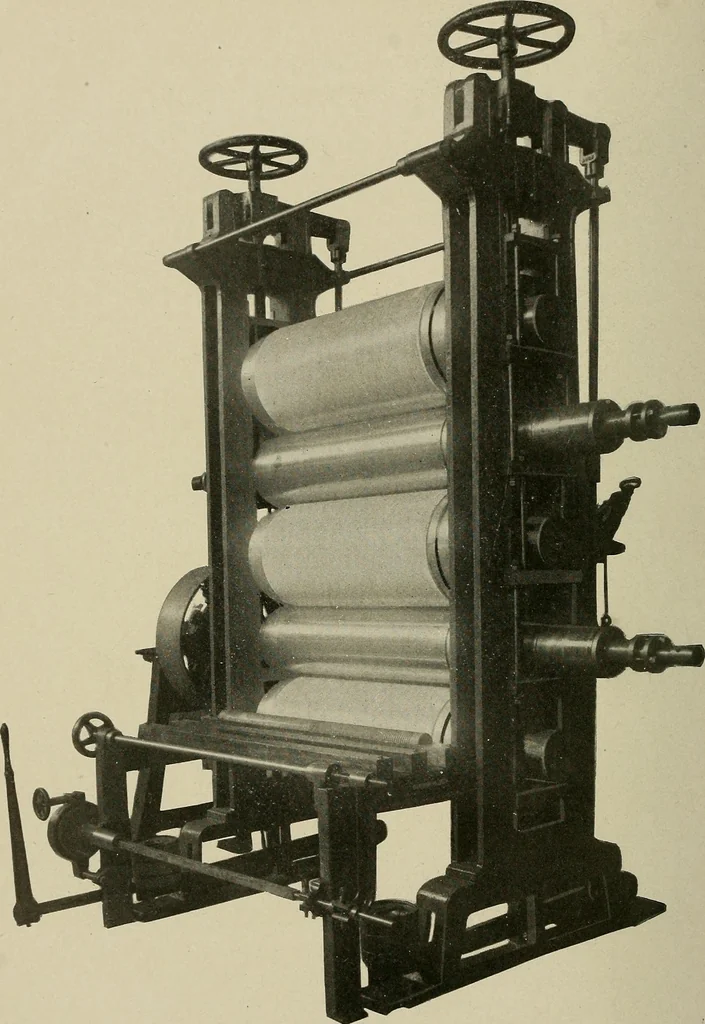 An illustration from Cyclopedia of textile work : a general reference library on cotton, woolen and worsted yarn manufacture, weaving, designing, chemistry and dyeing, finishing, knitting, and allied subjects, 1911, leaf 54