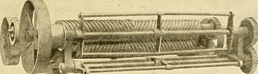 An illustration from Cyclopedia of textile work : a general reference library on cotton, woollen and worsted yarn manufacture, weaving, designing, chemistry and dyeing, finishing, knitting, and allied subjects, 1907, leaf 121