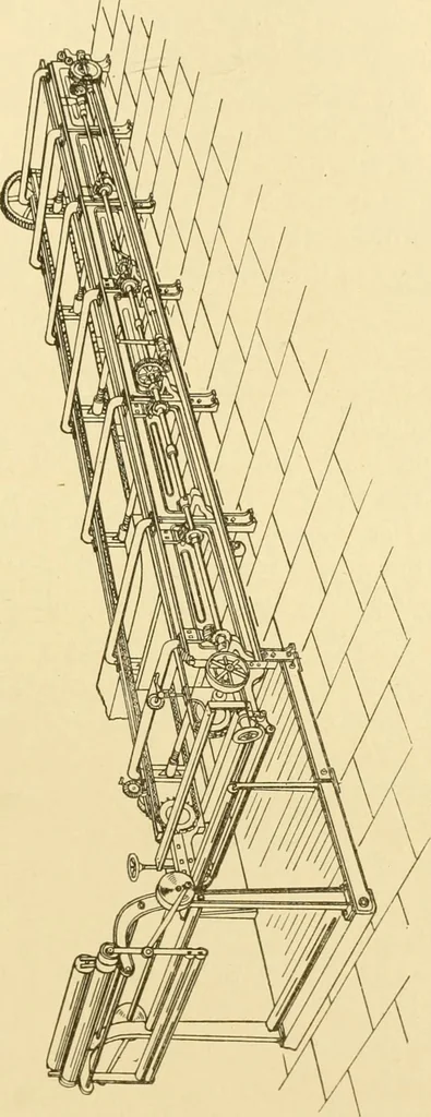 An illustration from Cyclopedia of textile work : a general reference library on cotton, woollen and worsted yarn manufacture, weaving, designing, chemistry and dyeing, finishing, knitting, and allied subjects, 1907, leaf 238