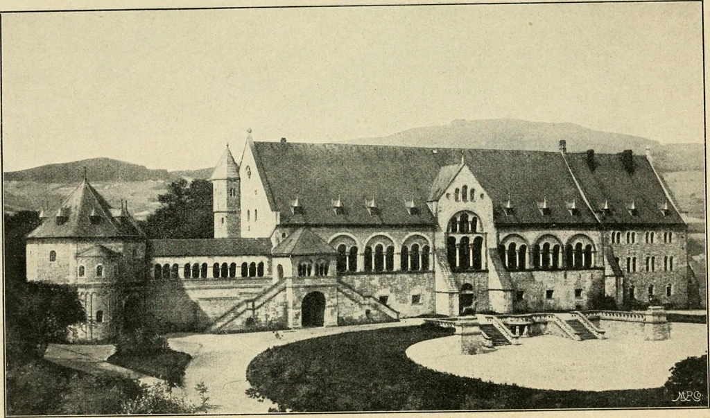 An illustration from Das häusliche Leben der europäischen Kulturvölker vom Mittelalter bis zur zweiten Hälfte des 18. Jahrhunderts, 1903, leaf 22