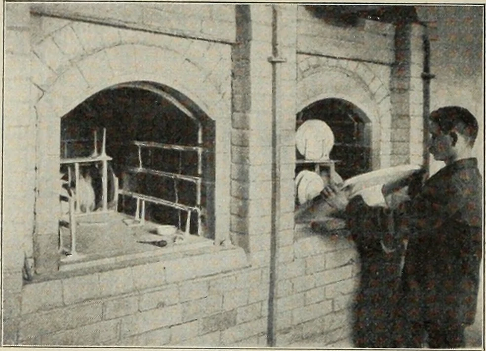 An illustration from Das Porzellan, 1902, leaf 17