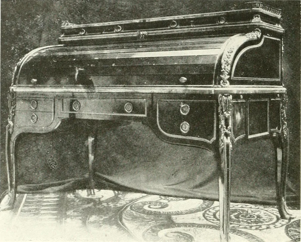 An illustration from Décor du métal : le cuivre et le bronze, 1917, leaf 142