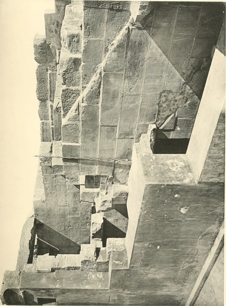 An illustration from Debod bis Bab Kalabsche, 1911, leaf 22
