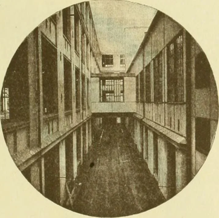 An illustration from Débuts de l'imprimerie en France. L'Imprimerie nationale. L'Hôtel de Rohan, 1905, leaf 283
