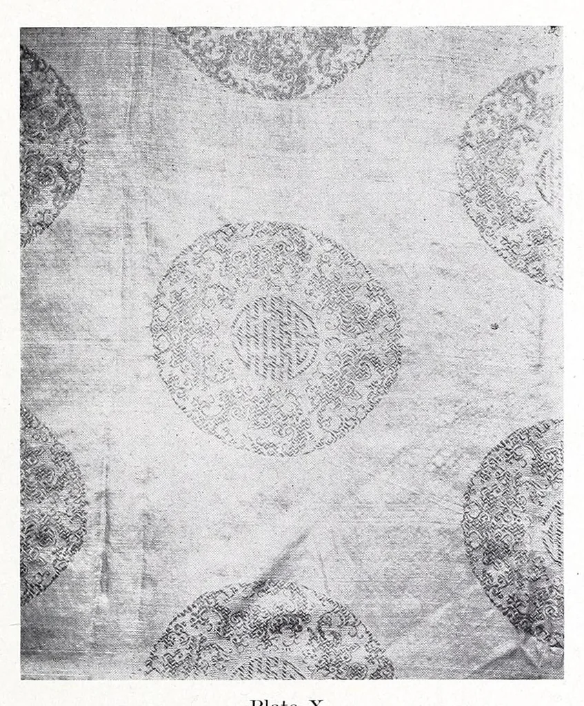 An illustration from Decorative textiles : an illustrated book on coverings for furniture, walls and floors, including damasks, brocades and velvets, tapestries, laces, embroideries, chintzes, cretonnes, drapery and furniture trimmings, wall papers, carpets and rugs, tooled and illuminated leathers, 1918, leaf 101