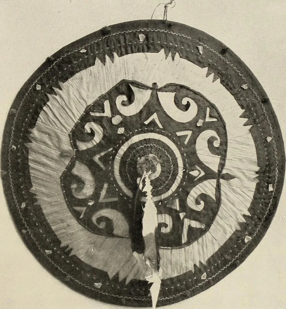 An illustration from De inlandsche kunstnijverheid in Nederlandsch Indië, 1912, leaf 100