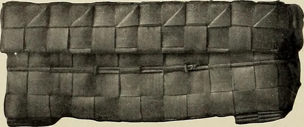 An illustration from De inlandsche kunstnijverheid in Nederlandsch Indië, 1912, leaf 145