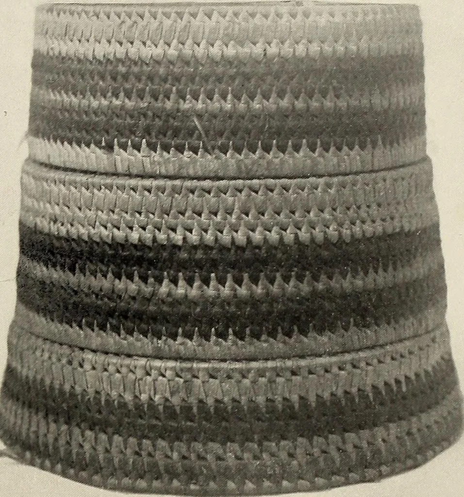 An illustration from De inlandsche kunstnijverheid in Nederlandsch Indië, 1912, leaf 164