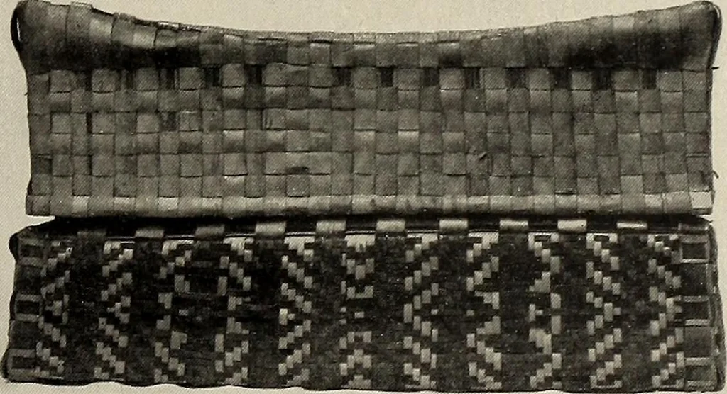 An illustration from De inlandsche kunstnijverheid in Nederlandsch Indië, 1912, leaf 168