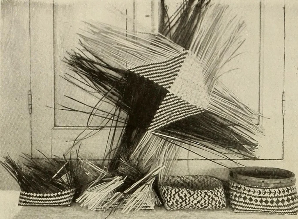 An illustration from De inlandsche kunstnijverheid in Nederlandsch Indië, 1912, leaf 173