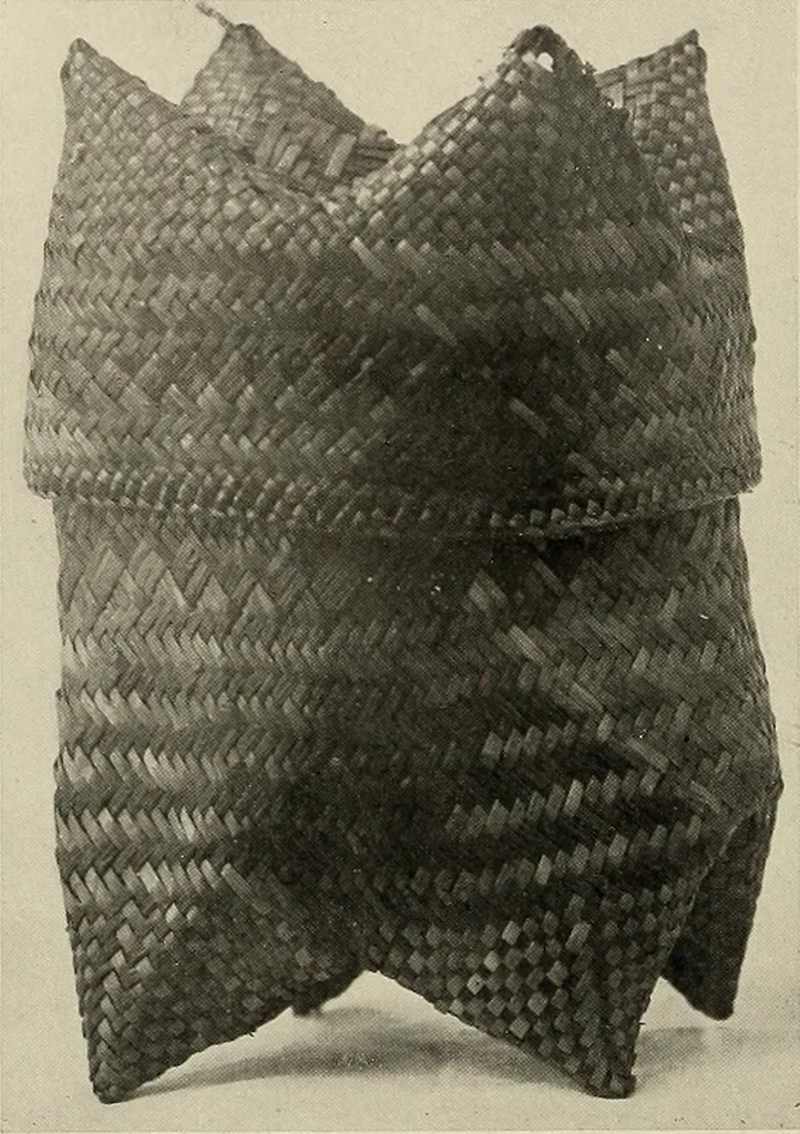 An illustration from De inlandsche kunstnijverheid in Nederlandsch Indië, 1912, leaf 195