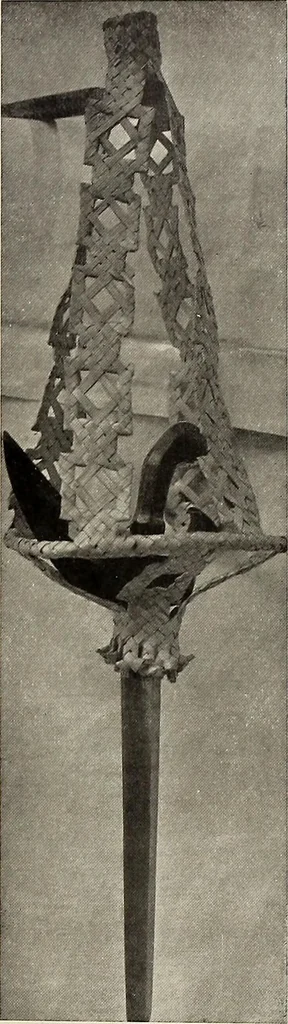 An illustration from De inlandsche kunstnijverheid in Nederlandsch Indië, 1912, leaf 208