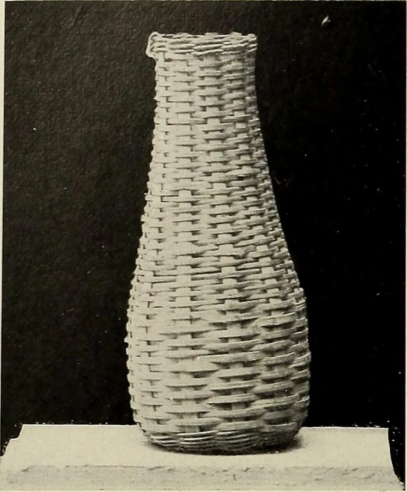 An illustration from De inlandsche kunstnijverheid in Nederlandsch Indië, 1912, leaf 223