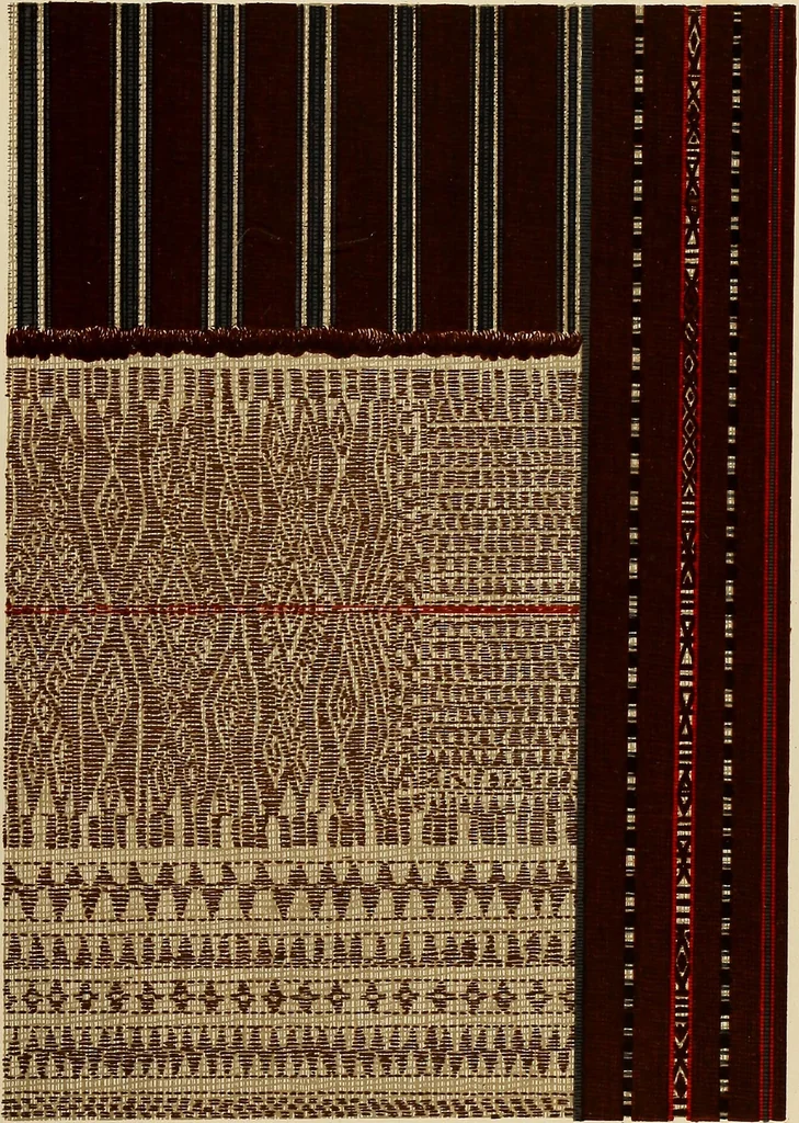 An illustration from De inlandsche kunstnijverheid in Nederlandsch Indië, 1912, leaf 265