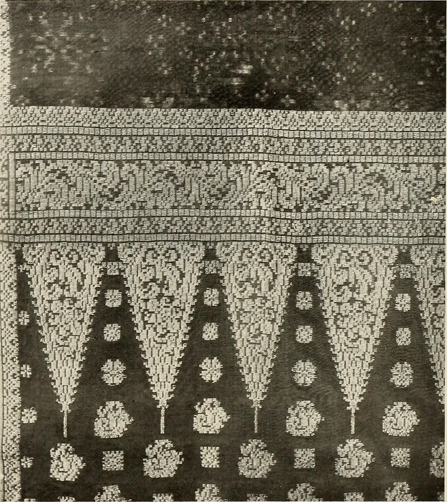 An illustration from De inlandsche kunstnijverheid in Nederlandsch Indië, 1912, leaf 317
