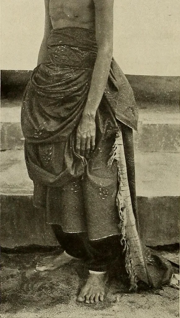 An illustration from De inlandsche kunstnijverheid in Nederlandsch Indië, 1912, leaf 129