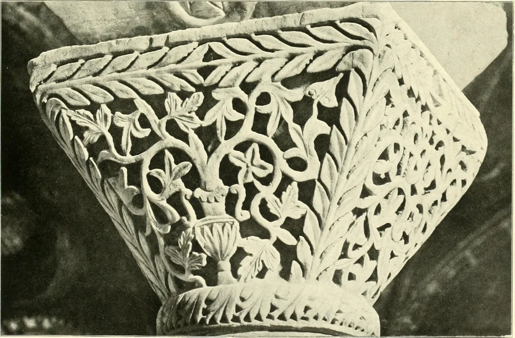 An illustration from Dekorative skvlptvr: figvr, ornament, architektvrplastik avs den havptepochen der kvnst, 1910, leaf 110