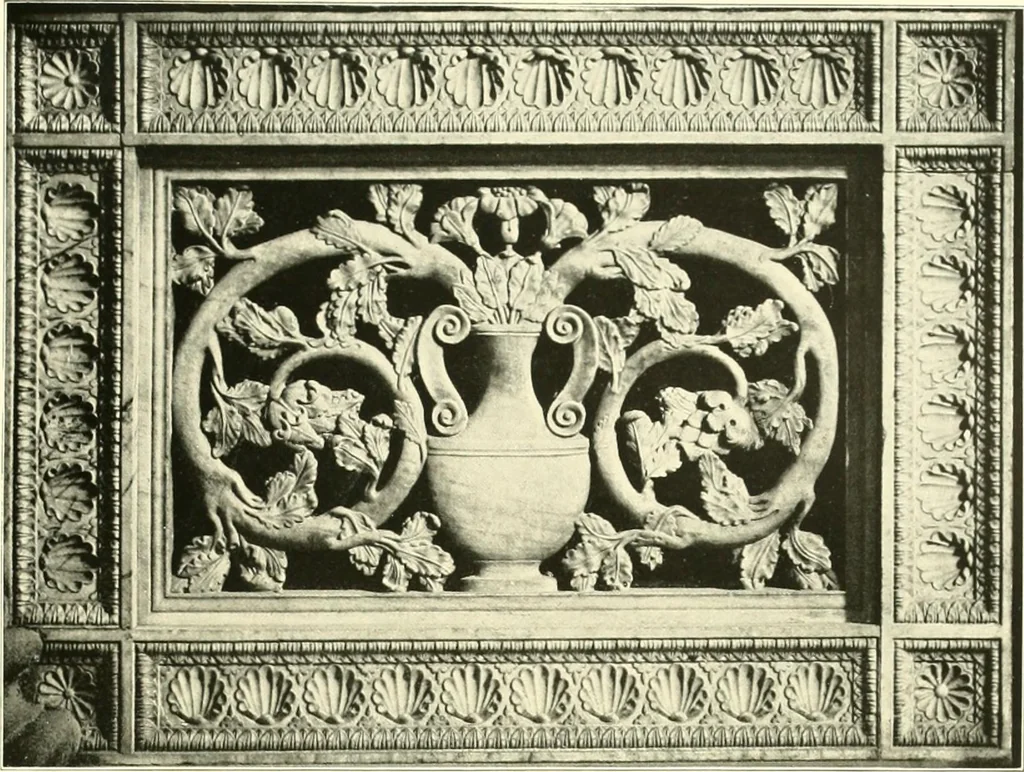 An illustration from Dekorative skvlptvr: figvr, ornament, architektvrplastik avs den havptepochen der kvnst, 1910, leaf 132