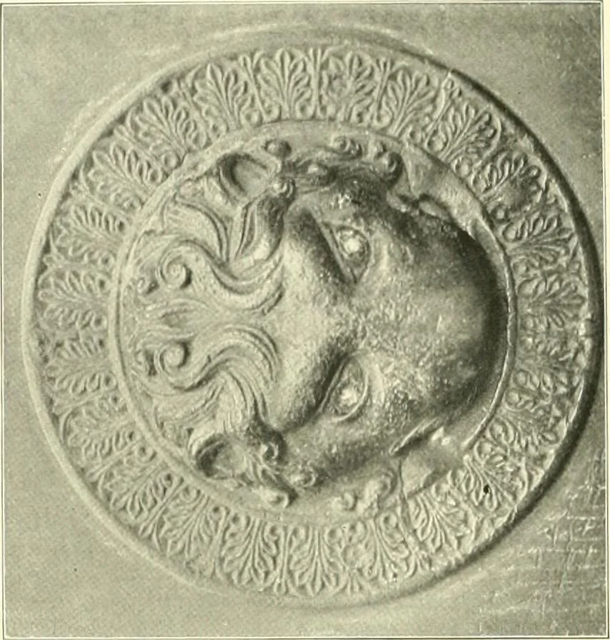 An illustration from Dekorative skvlptvr: figvr, ornament, architektvrplastik avs den havptepochen der kvnst, 1910, leaf 87