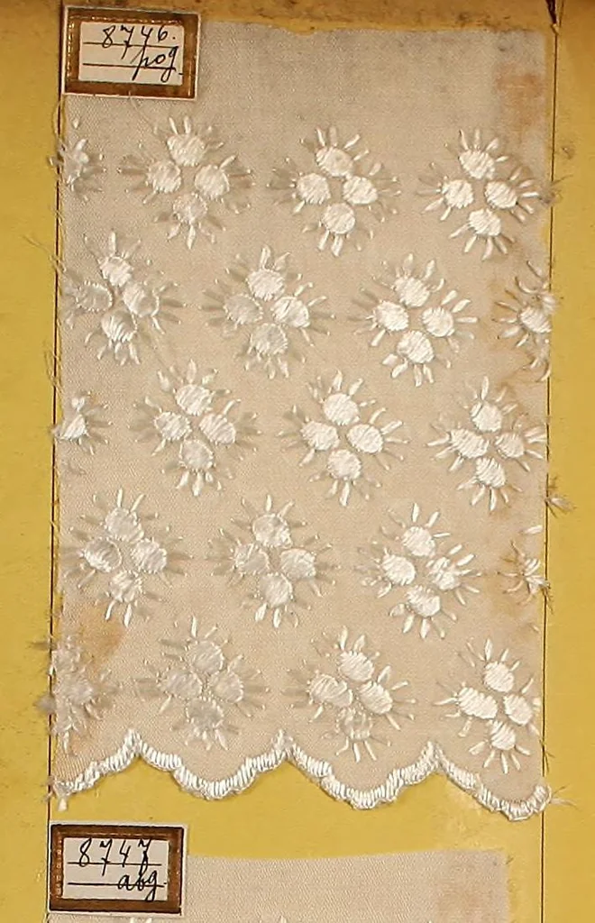 An illustration from Sample book of French embroidery, 1850?, 1850, leaf 125