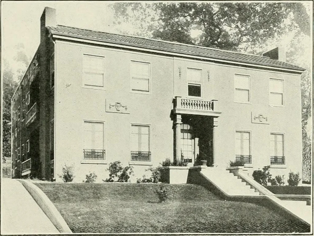 An illustration from De luxe flats : a book on flats and duplex homes ; showing the latest advance designs of this particular type of architecture, published to meet the requirements of all those who desire to study the flat or duplex home in its latest development., 1920, leaf 38