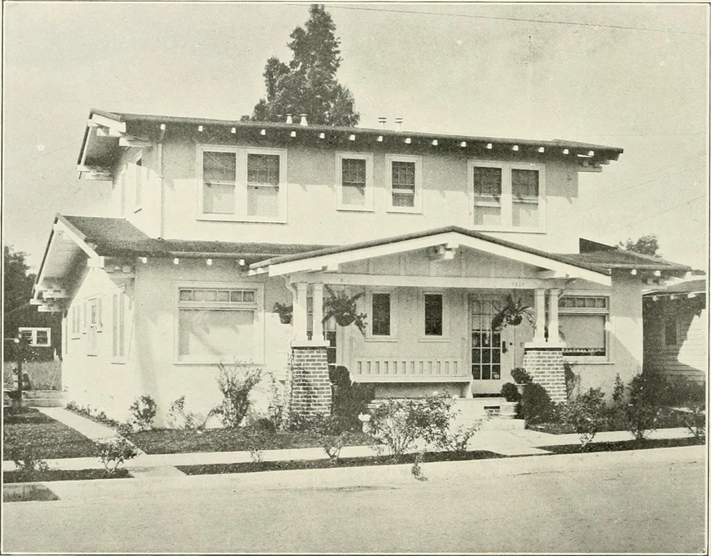 An illustration from De luxe flats : a book on flats and duplex homes ; showing the latest advance designs of this particular type of architecture, published to meet the requirements of all those who desire to study the flat or duplex home in its latest development., 1920, leaf 51