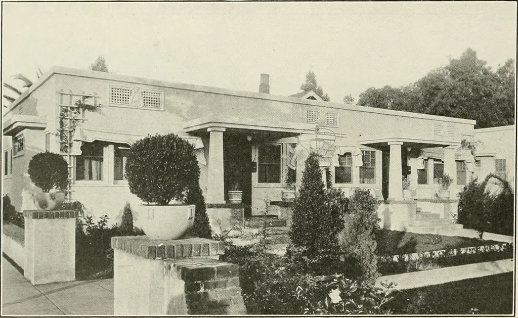 An illustration from De luxe flats : a book on flats and duplex homes ; showing the latest advance designs of this particular type of architecture, published to meet the requirements of all those who desire to study the flat or duplex home in its latest development., 1920, leaf 61