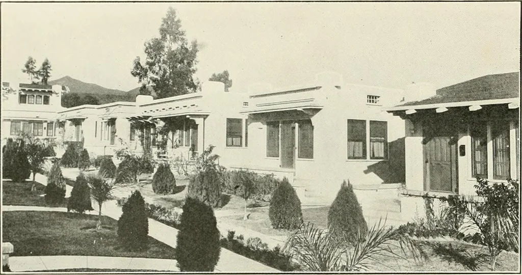 An illustration from De luxe flats : a book on flats and duplex homes ; showing the latest advance designs of this particular type of architecture, published to meet the requirements of all those who desire to study the flat or duplex home in its latest development., 1920, leaf 63
