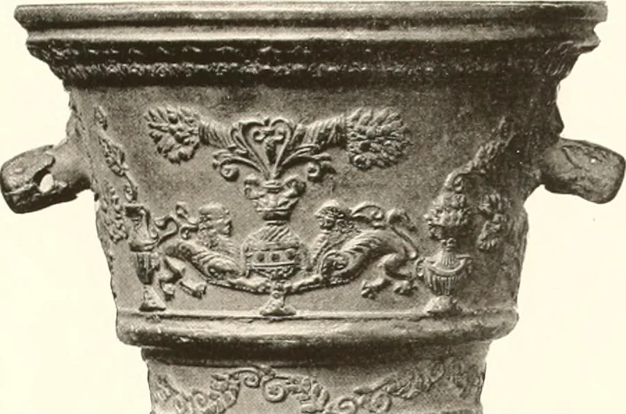 An illustration from De luxe illustrated catalogue of the treasures and antiquities illustrating the golden age of Italian art, belonging to the famous expert and antiquarian, Signor Stefano Bardini, of Florence, Italy;, 1918, leaf 42
