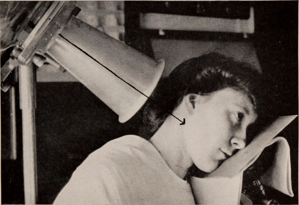 An illustration from Dental and oral radiography : a text book for students and practitioners of dentistry, 1916, leaf 102