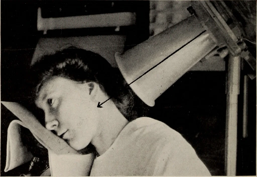 An illustration from Dental and oral radiography : a text book for students and practitioners of dentistry, 1916, leaf 103