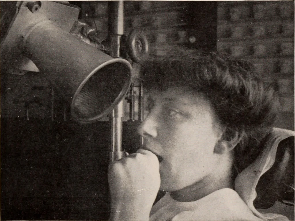 An illustration from Dental and oral radiography : a text book for students and practitioners of dentistry, 1916, leaf 88