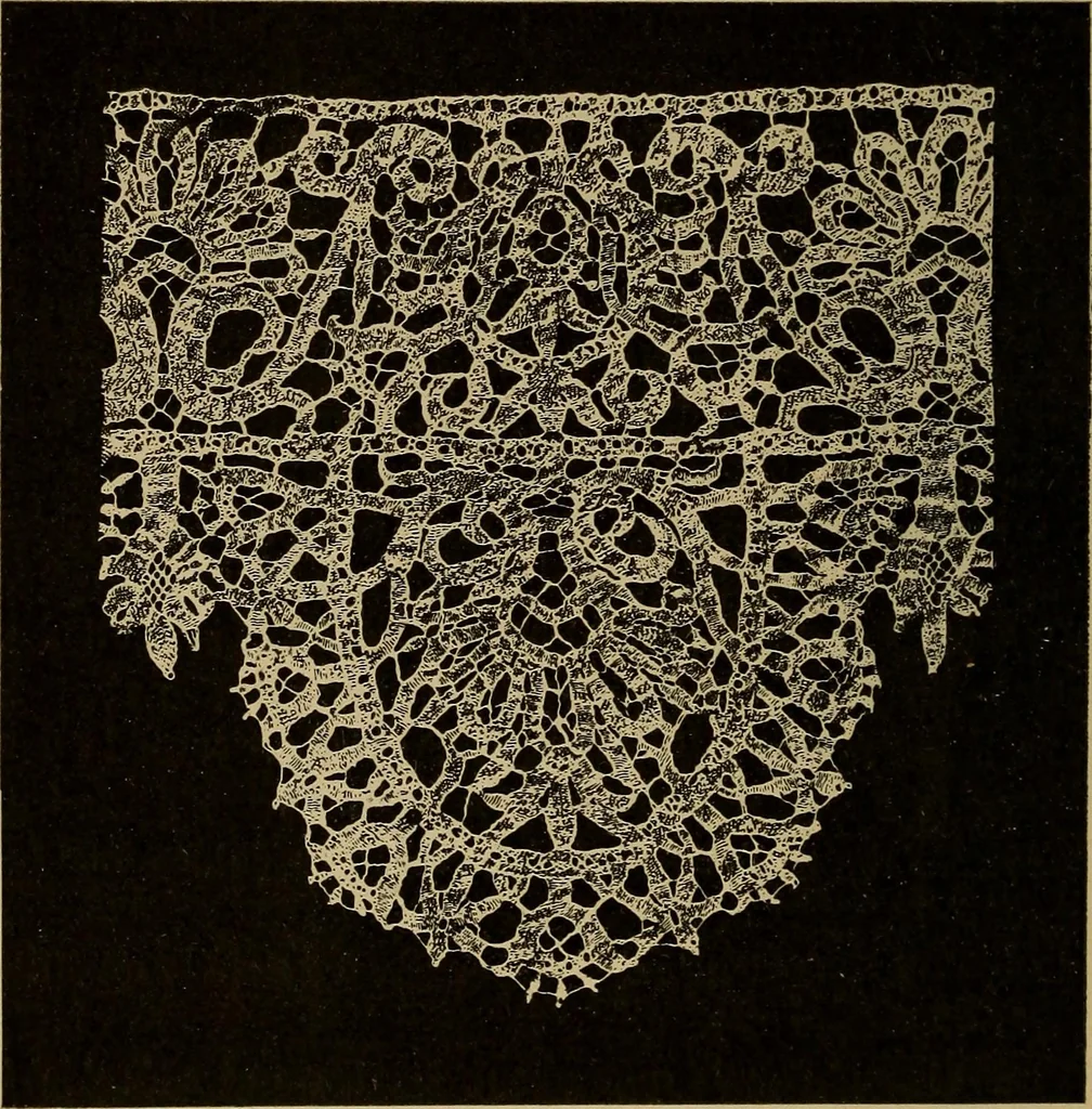 An illustration from Dentelles et guipures : anciennes et modernes, imitations ou copies. Varieté des genres et des points. 52 portraits documentaires, 249 échantillons de dentelles, collerettes, fraises, manchettes, rabats, etc., 1904, leaf 148