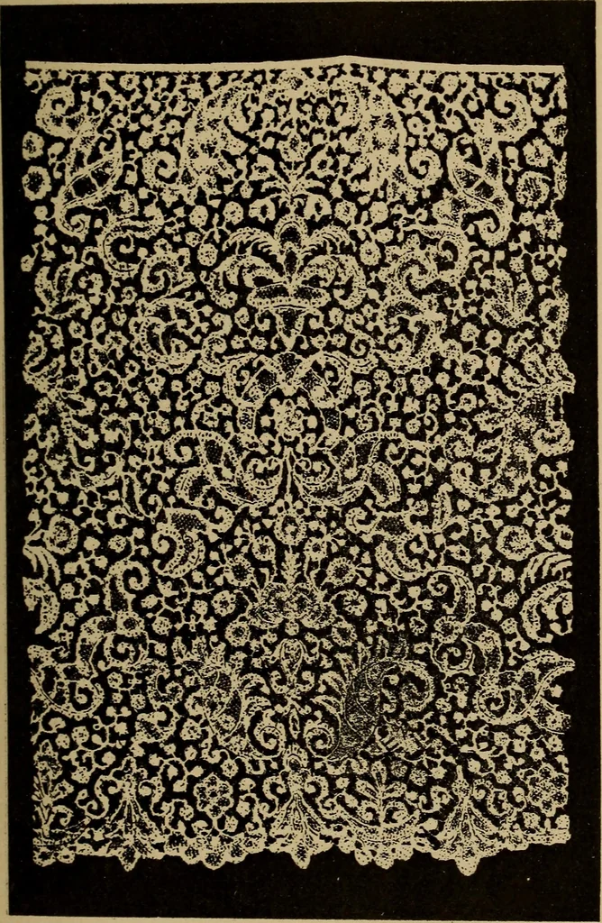 An illustration from Dentelles et guipures : anciennes et modernes, imitations ou copies. Varieté des genres et des points. 52 portraits documentaires, 249 échantillons de dentelles, collerettes, fraises, manchettes, rabats, etc., 1904, leaf 175