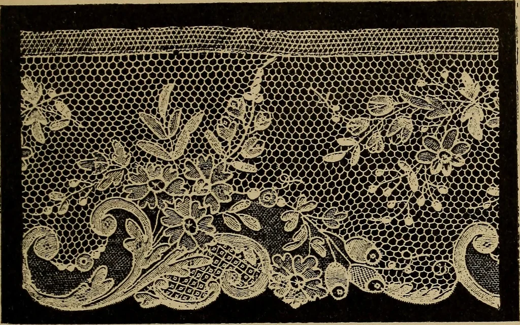 An illustration from Dentelles et guipures : anciennes et modernes, imitations ou copies. Varieté des genres et des points. 52 portraits documentaires, 249 échantillons de dentelles, collerettes, fraises, manchettes, rabats, etc., 1904, leaf 255
