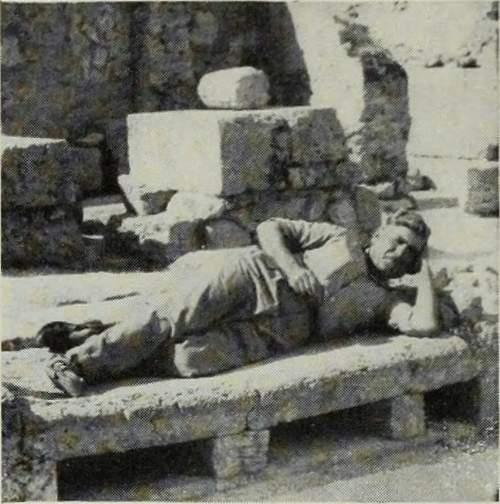 An illustration from Der schoene Mensch im Altertum; eine Geschichte des Koerperideals bei Aegyptern, Orientalen u. Griechen, 1912, leaf 250