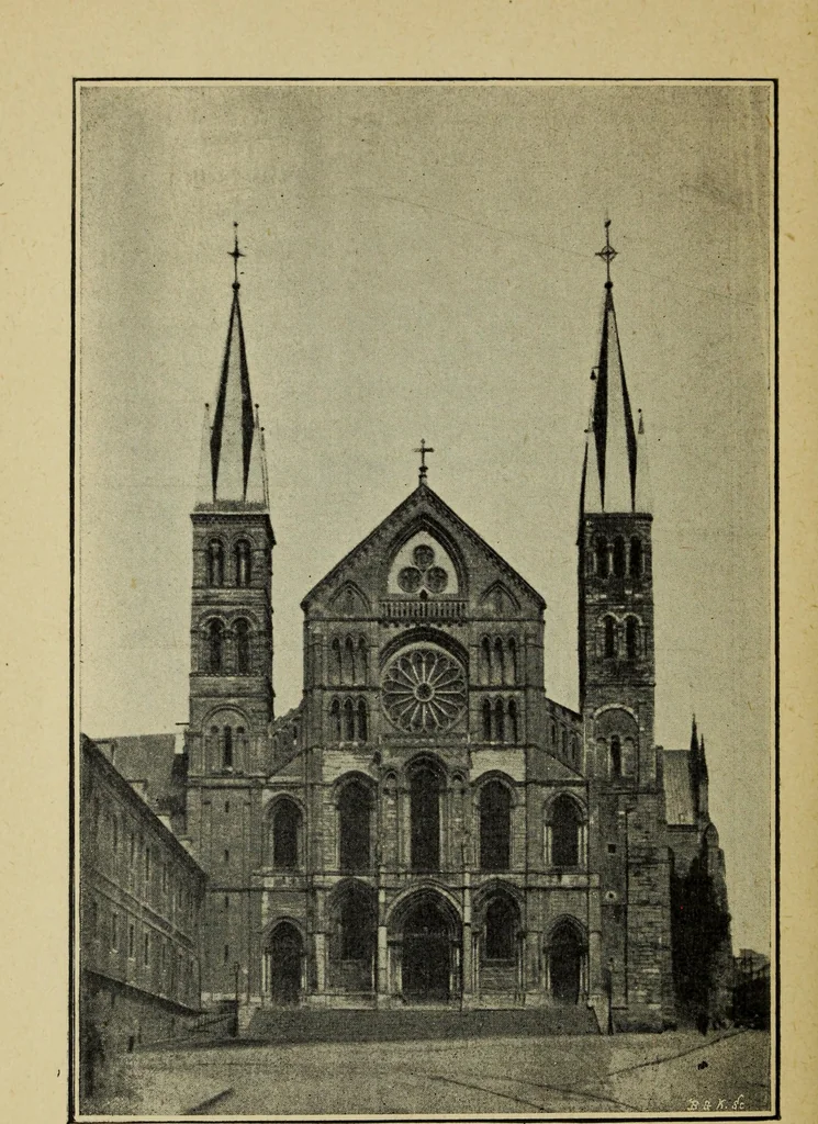 An illustration from Description de la basilique Saint-Remi de Reims à l'usage des visiteurs, 1896, leaf 8