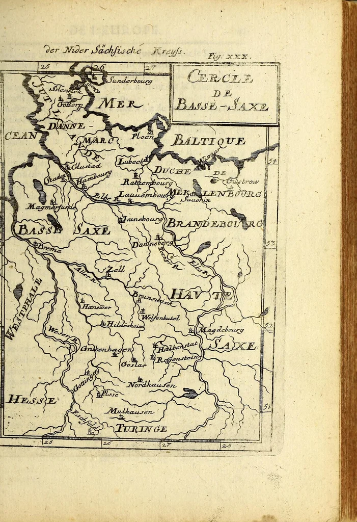 An illustration from Description de l'univers, : contenant les differents systemes du monde, les cartes generales & particulieres de la geographie ancienne & moderne : les plans & les profils des principales villes & des autres lieux plus considerables de la terre; avec les portraits des souverains qui y commandent, leurs blasons, titres & livrées : et les mœurs, religions, gouvernemens & divers habillemens de chaque nation. Dediée au roy., 1685, leaf 117