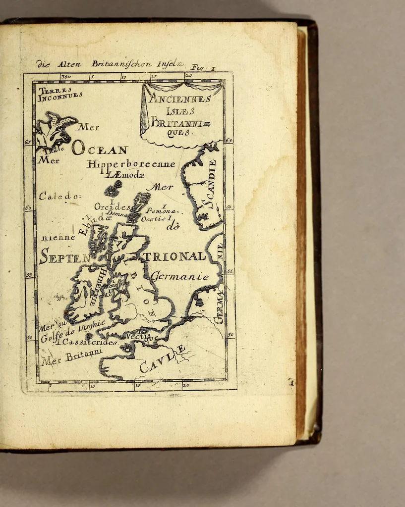 An illustration from Description de l'univers, : contenant les differents systemes du monde, les cartes generales & particulieres de la geographie ancienne & moderne : les plans & les profils des principales villes & des autres lieux plus considerables de la terre; avec les portraits des souverains qui y commandent, leurs blasons, titres & livrées : et les mœurs, religions, gouvernemens & divers habillemens de chaque nation. Dediée au roy., 1685, leaf 19
