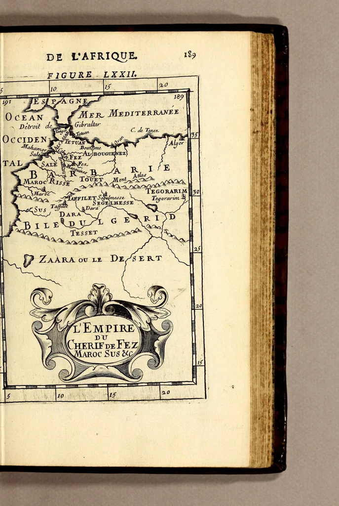 An illustration from Description de l'univers, : contenant les differents systêmes du monde, les cartes generales & particulieres de la geographie ancienne & moderne : les plans & les profils des principales villes & des autres lieux plus considerables de la terre ; avec les portraits des souverains qui y commandent, leurs blasons, titres & livrées : et les mœurs, religions, gouvernemens & divers habillemens de chaque nation. Dediee au roy., 1683, leaf 205