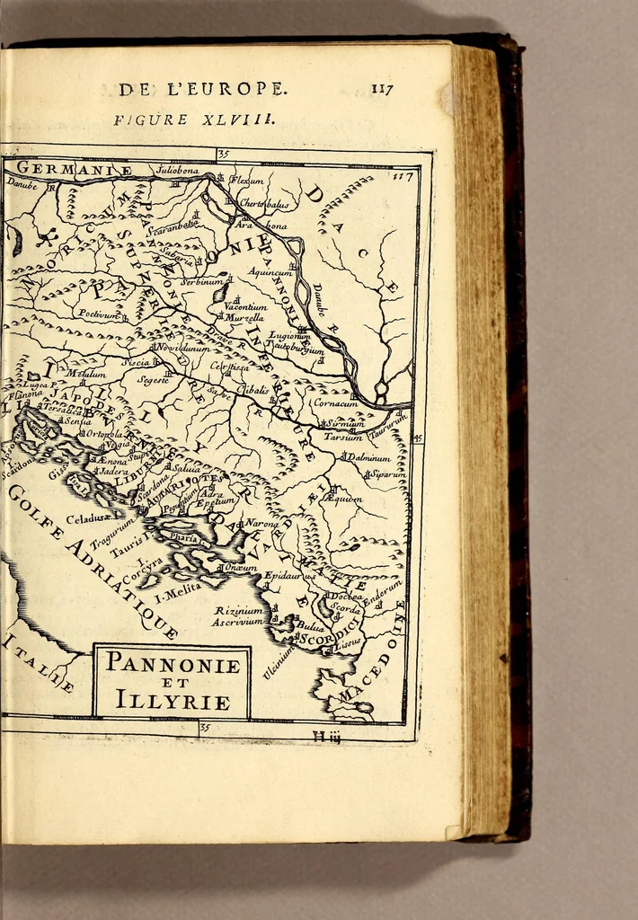 An illustration from Description de l'univers, : contenant les differents systêmes du monde, les cartes generales & particulieres de la geographie ancienne & moderne : les plans & les profils des principales villes & des autres lieux plus considerables de la terre ; avec les portraits des souverains qui y commandent, leurs blasons, titres & livrées : et les mœurs, religions, gouvernemens & divers habillemens de chaque nation. Dediee au roy., 1683, leaf 135