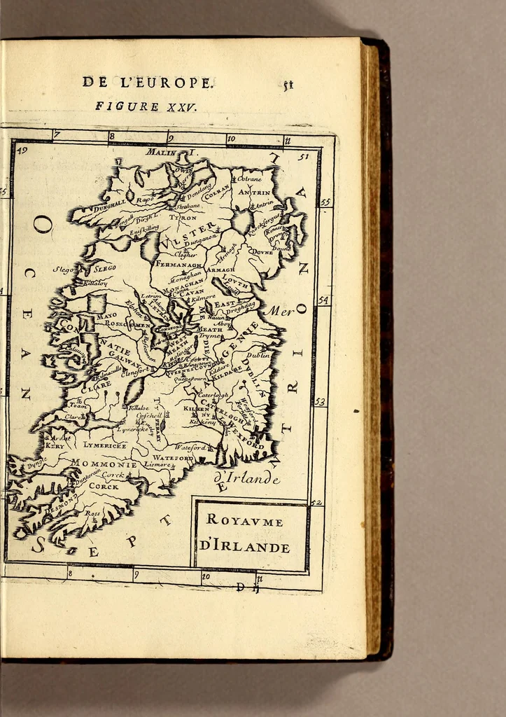 An illustration from Description de l'univers, : contenant les differents systêmes du monde, les cartes generales & particulieres de la geographie ancienne & moderne : les plans & les profils des principales villes & des autres lieux plus considerables de la terre ; avec les portraits des souverains qui y commandent, leurs blasons, titres & livrées : et les mœurs, religions, gouvernemens & divers habillemens de chaque nation. Dediee au roy., 1683, leaf 71
