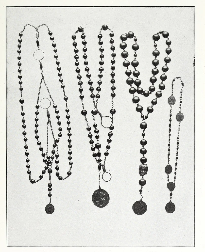 An illustration from Descriptive catalogue of the collection of ecclesiastical art in the United States National Museum, 1919, leaf 105