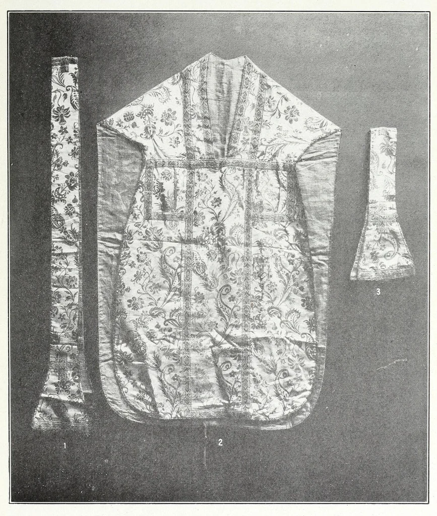 An illustration from Descriptive catalogue of the collection of ecclesiastical art in the United States National Museum, 1919, leaf 65