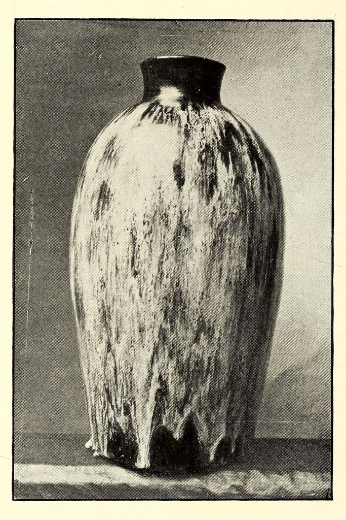 An illustration from Descriptive catalogue of an important collection of Japanese and Chinese pottery, porcelain, bronzes, brocades, prints, embroideries, kakemono, screens, ivories and gold lacquers selected by Mr. Bunkio Matsuki of Kobe, Japan, and Boston, 1898, leaf 86