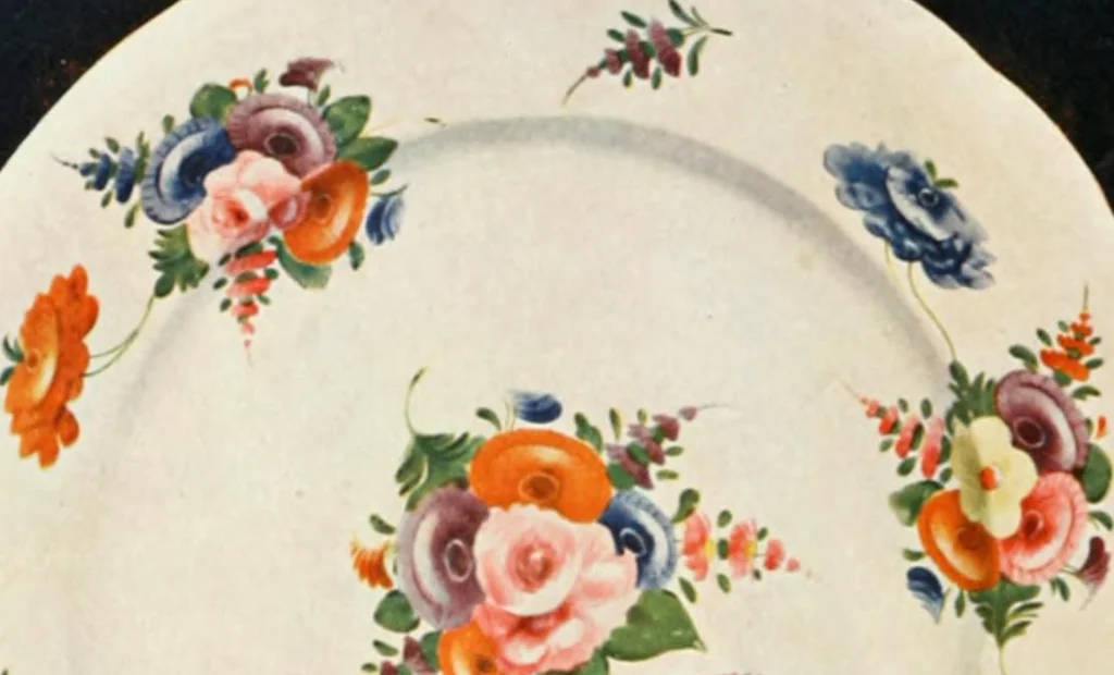 An illustration from Descriptive guide to the collection of old pottery and porcelain donated to the Technological museum by Thomas Handcock Lennard and Martha Lennard, 1922, leaf 4