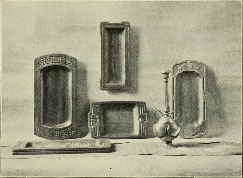 An illustration from Design and construction in wood, 1916, leaf 125