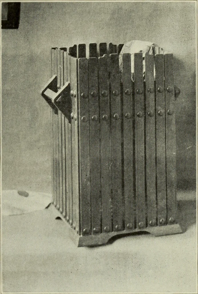 An illustration from Design and construction in wood, 1916, leaf 37
