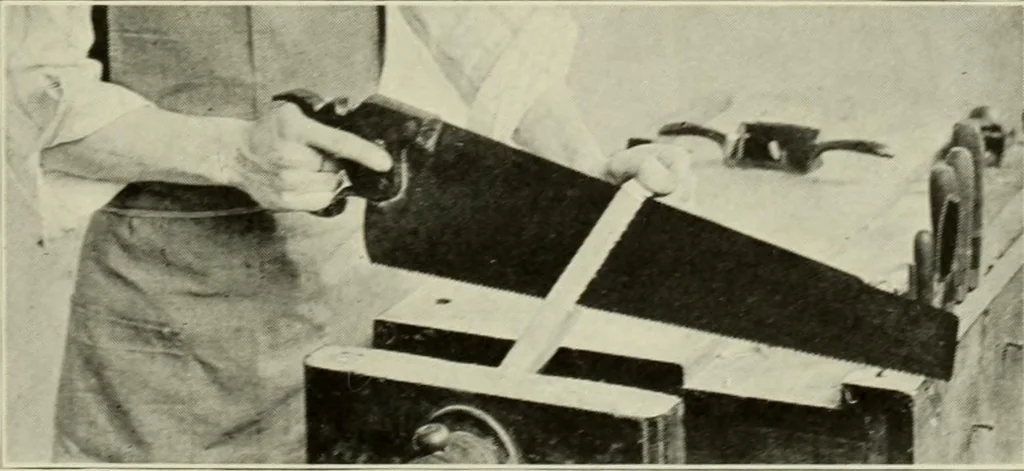 An illustration from Design and construction in wood, 1916, leaf 45